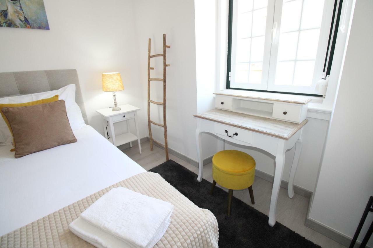 Apartamento Moderno Nas Olaias A 5 Minutos Da Faculdade Isel E Ist Lisboa Exterior foto